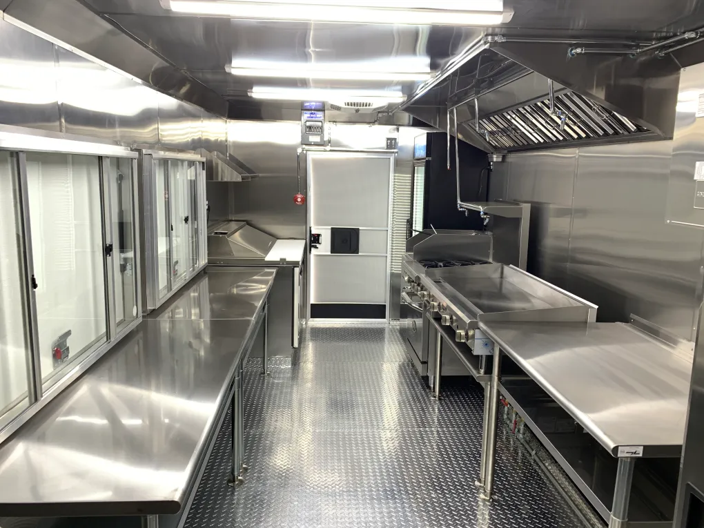 Vintaga Camper Food Truck